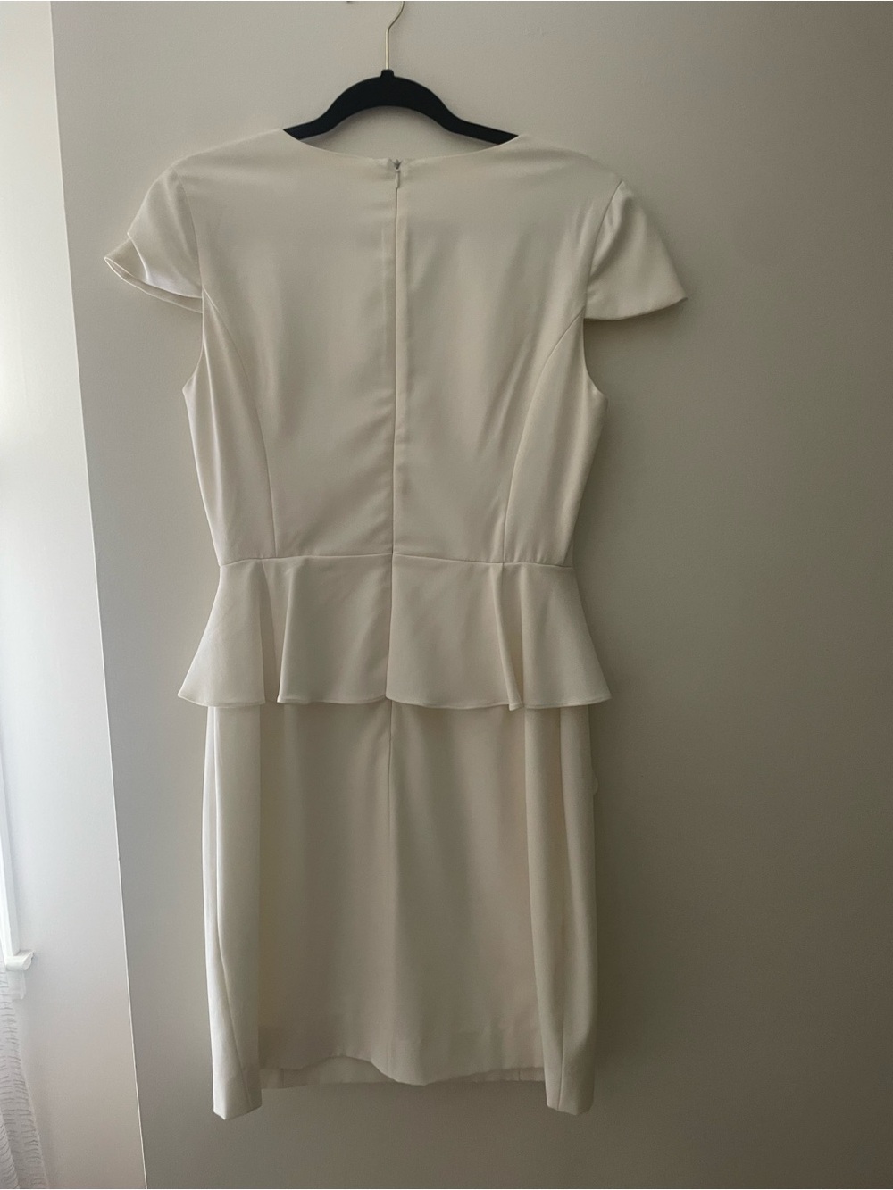 Badgley Mischka Cream Ruffle Peplum Mini Dress - Picture 2 of 3